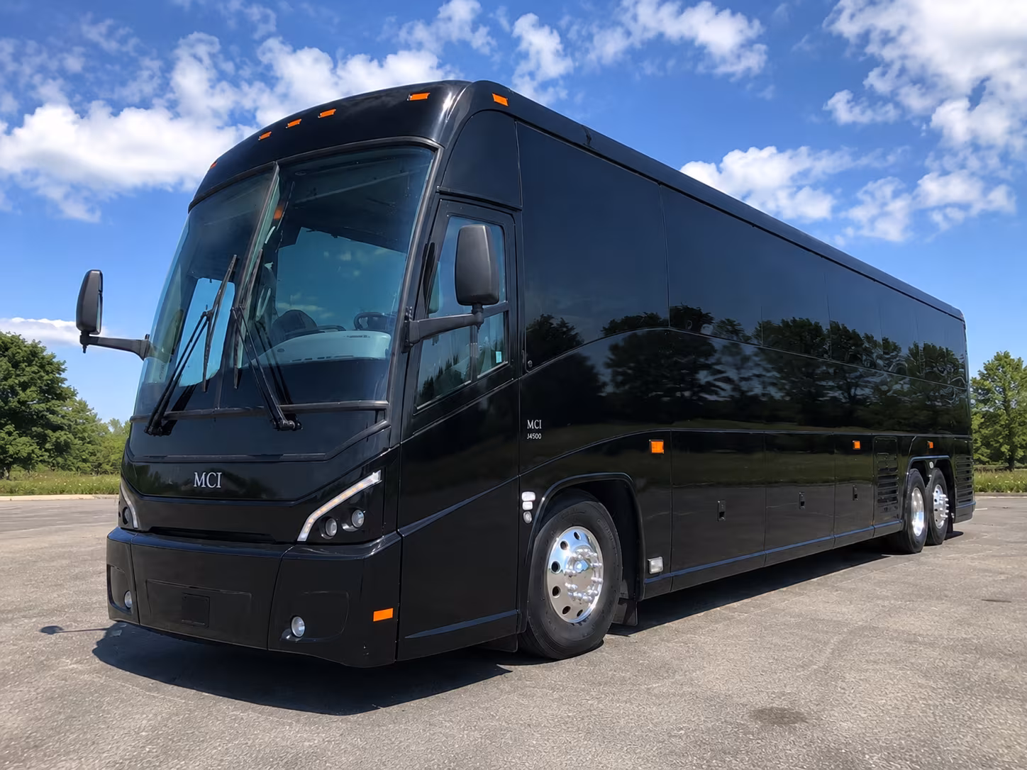 charterbusservicesdetroit com is the easy way to find wine tour buses for michigan s harvest season