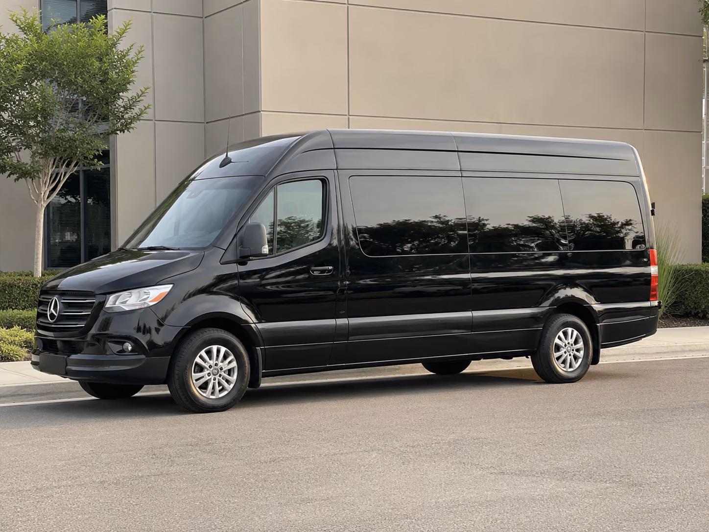 detroit airport transportation