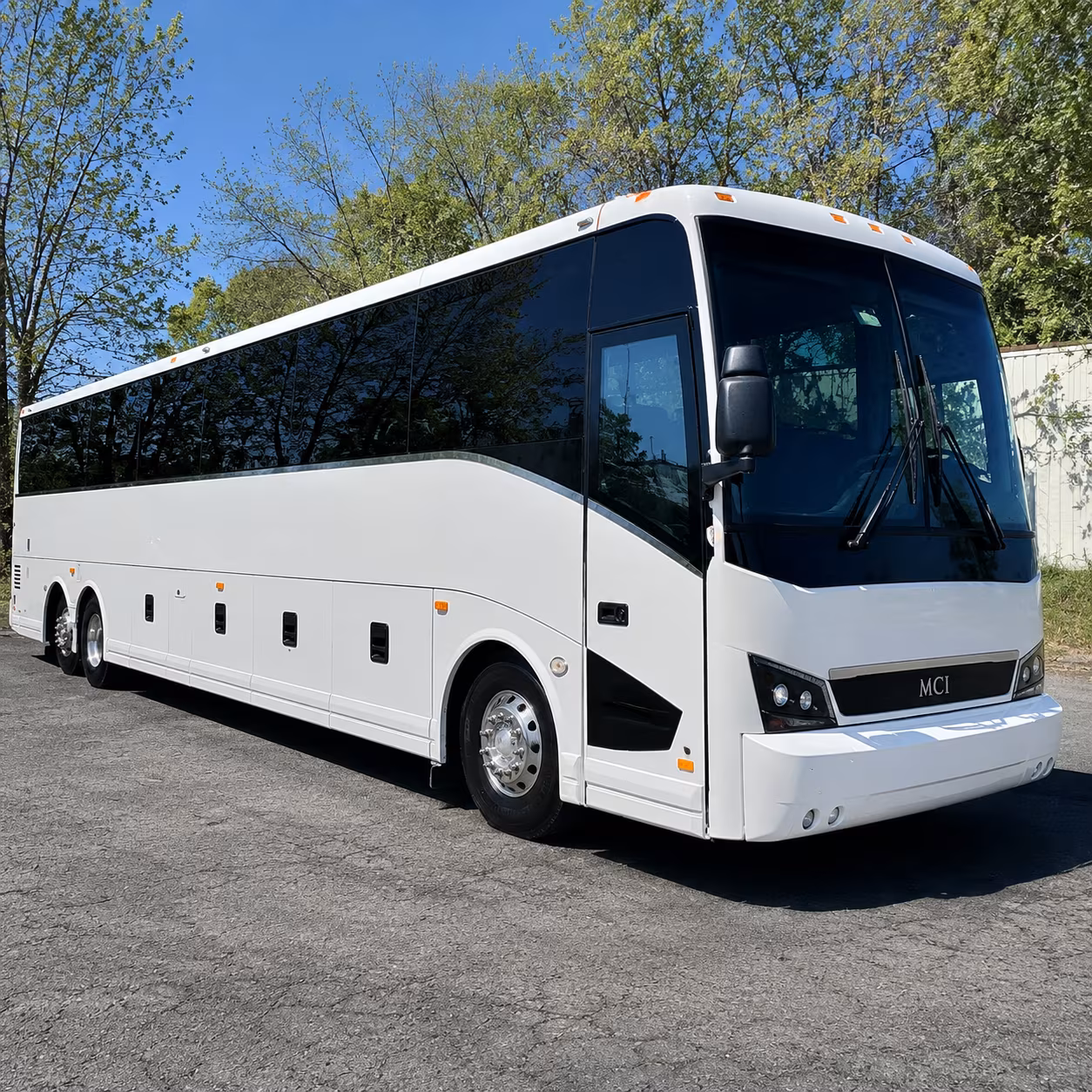 detroit bus rental service area