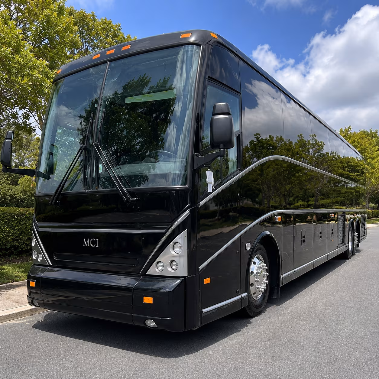 minibus and charter bus rentals to little caesars arena for red wings and pistons games