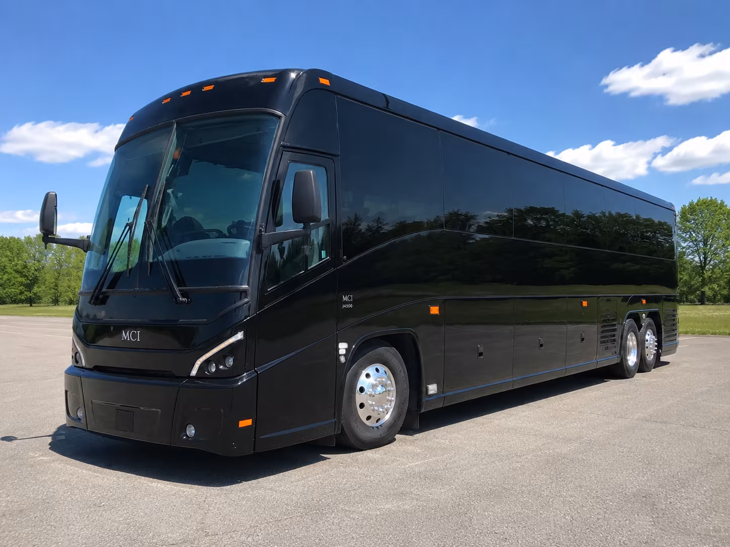 wedding shuttles for oakland county s grand estate and manor venues